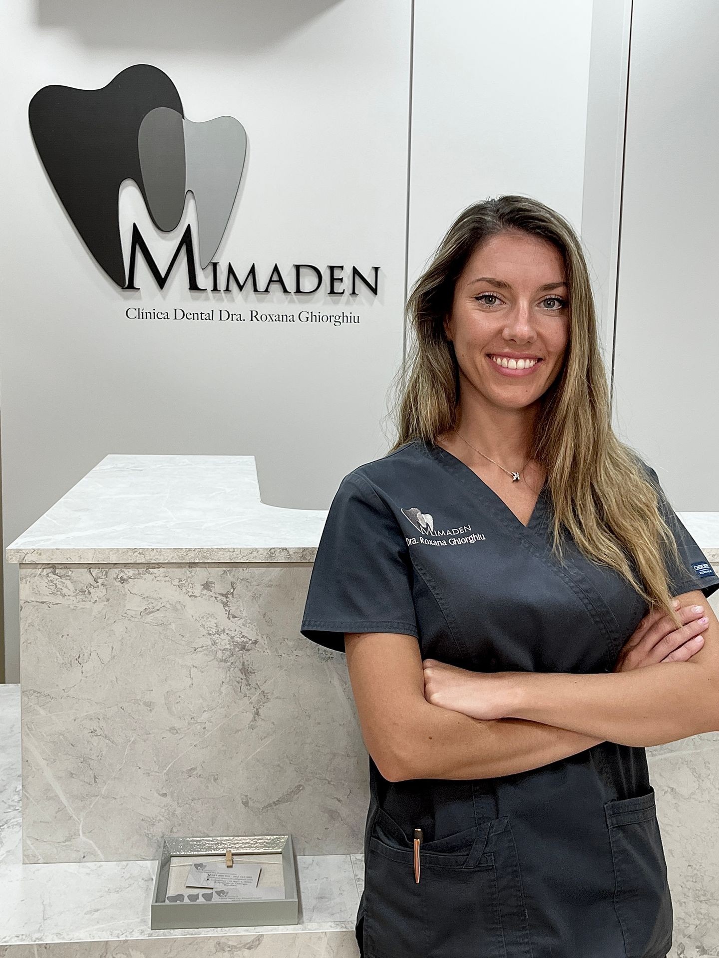 cirujana, implantes dentales, clinica dental en hospitalet, implantología